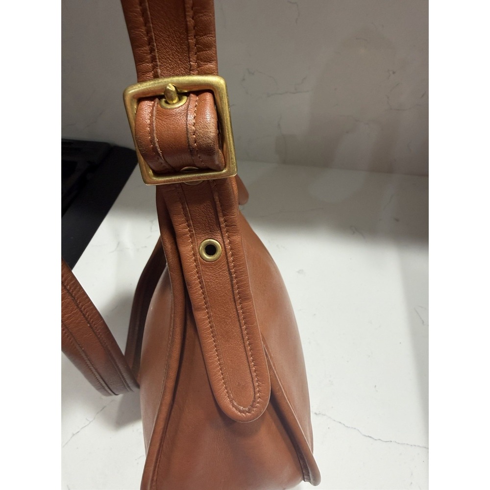 Vintage COACH 9950 Camel Brown Leather Shoulder Bag Janice Legacy  Glove-Tanned - Picture 3 of 12